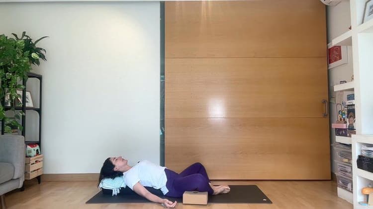 Fertility Yoga Exercise. Days 1-3 (Start of Menstrual Phase)